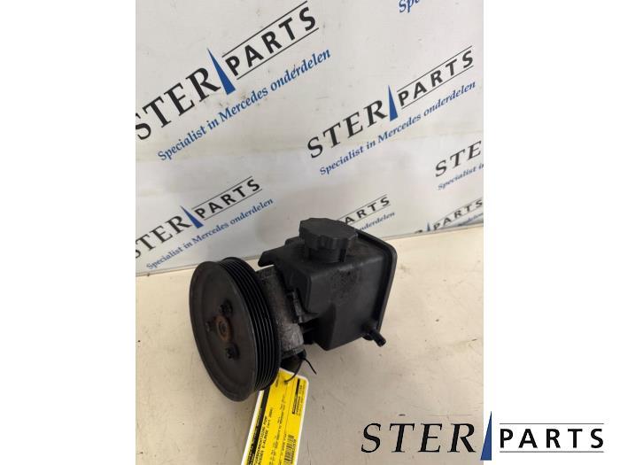 Pompe direction assistée d'un Mercedes E-Klasse, Autos : Pièces & Accessoires, Commande, Mercedes-Benz, Utilisé, 3 mois de garantie