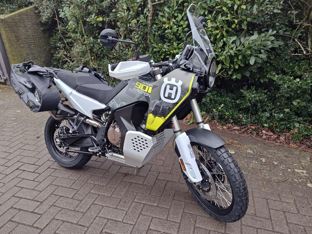 Husqvarna Norden 901 Expedition, modèle 2025, 901 cm³, 2 cylindres, Particulier