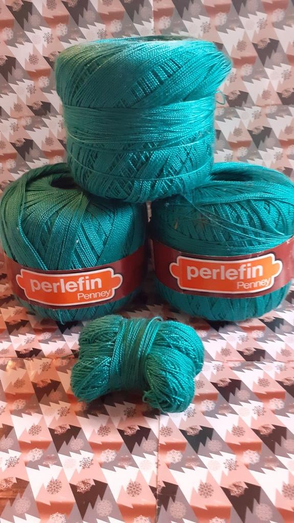 300gr  de fil vert acrylique a tricoter ou crochetée, Hobby & Loisirs créatifs, Tricot & Crochet, Comme neuf, Tricot ou Crochet