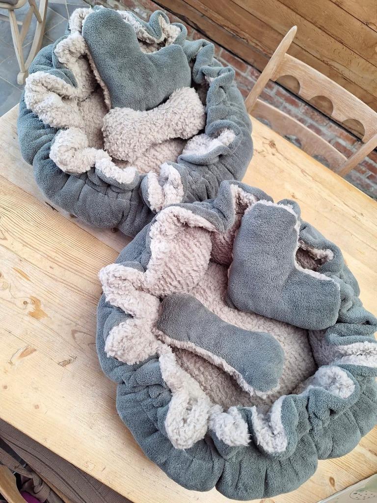 Hondenmand(en), Animaux & Accessoires, Paniers pour chiens, Enlèvement, Neuf, Poussière