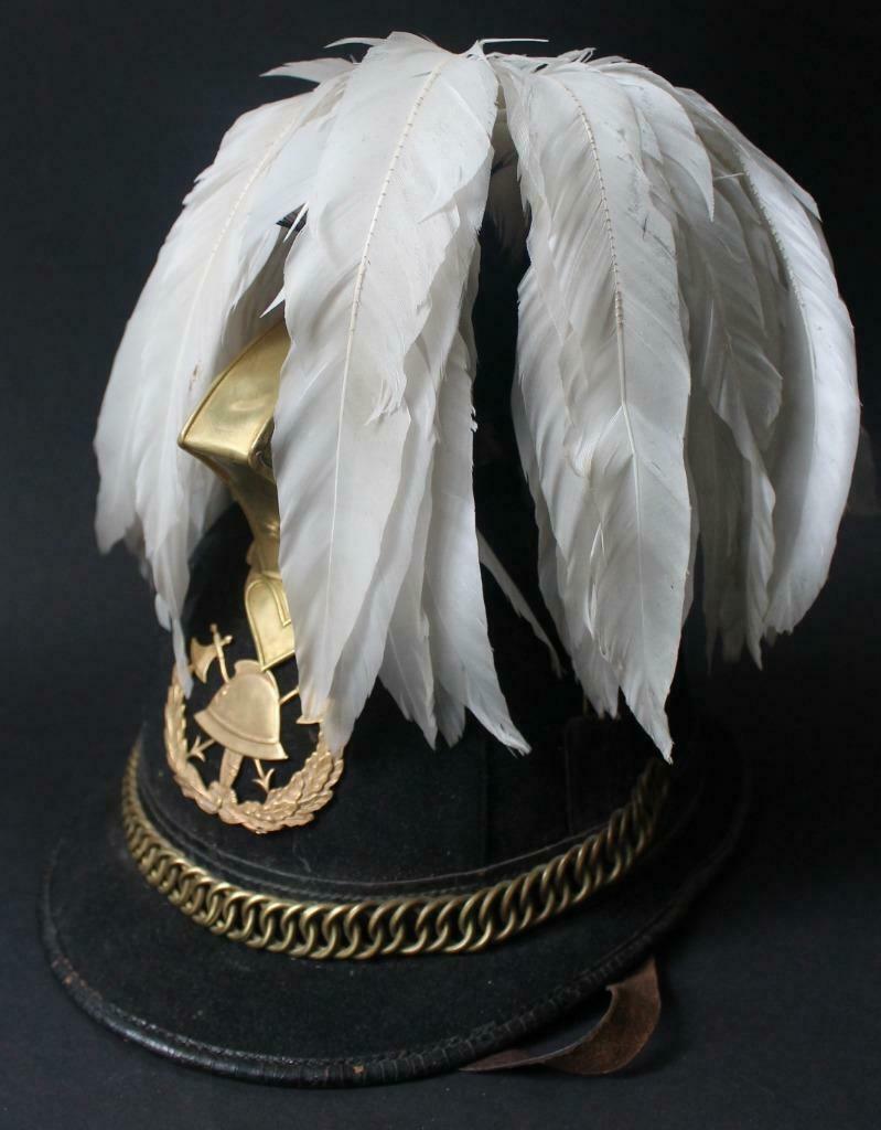 GEZOCHT. Belgische brandweer helmen., Ophalen of Verzenden, Overige soorten, Helm of Baret