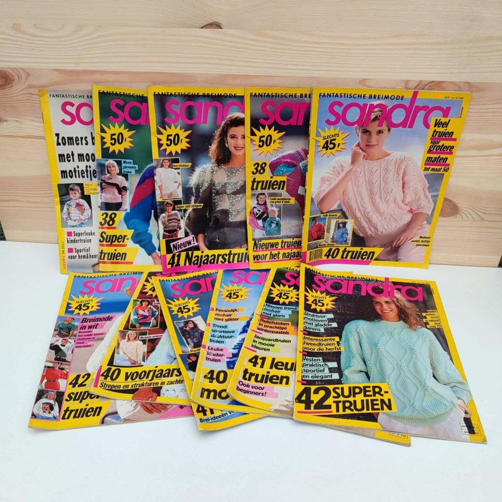 11 breitijdschriften Sandra, Hobby en Vrije tijd, Ophalen of Verzenden, Zo goed als nieuw, Breien, Patroon of Boek