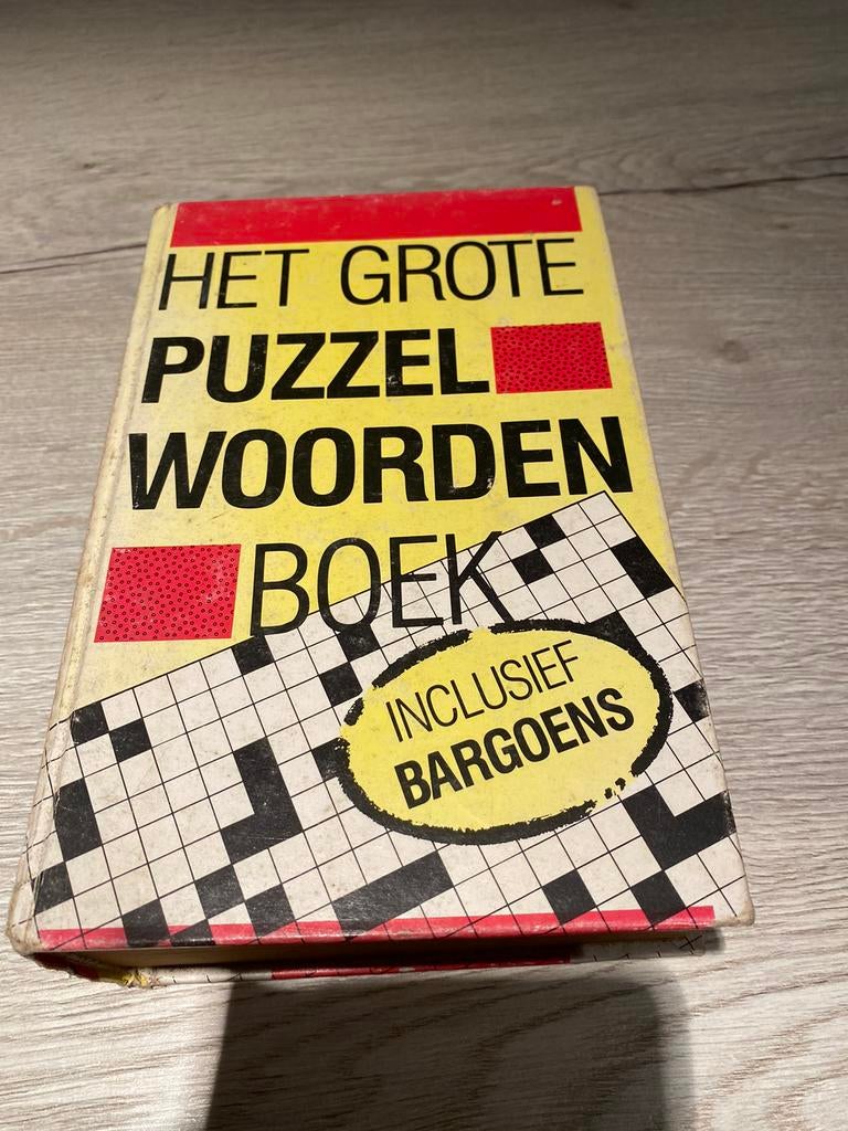 Puzzelwoordenboek, Boeken, Ophalen of Verzenden, Gelezen