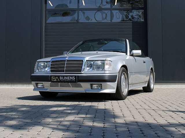 Mercedes-Benz CE 300 CE-24, Auto's, Automaat, 4 zetels, Zwart, Cabriolet