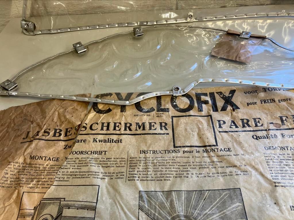 “Cyclofix” jasbeschermer, Enlèvement