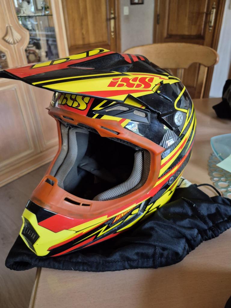 Cross helm, Motoren, Ophalen, S