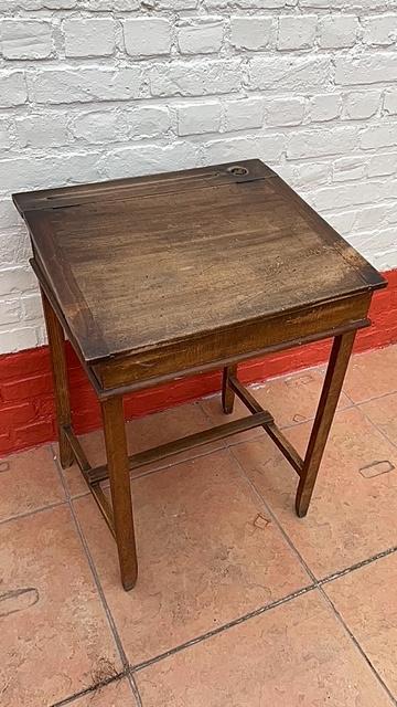 Vintage houten lessenaartje, Ophalen
