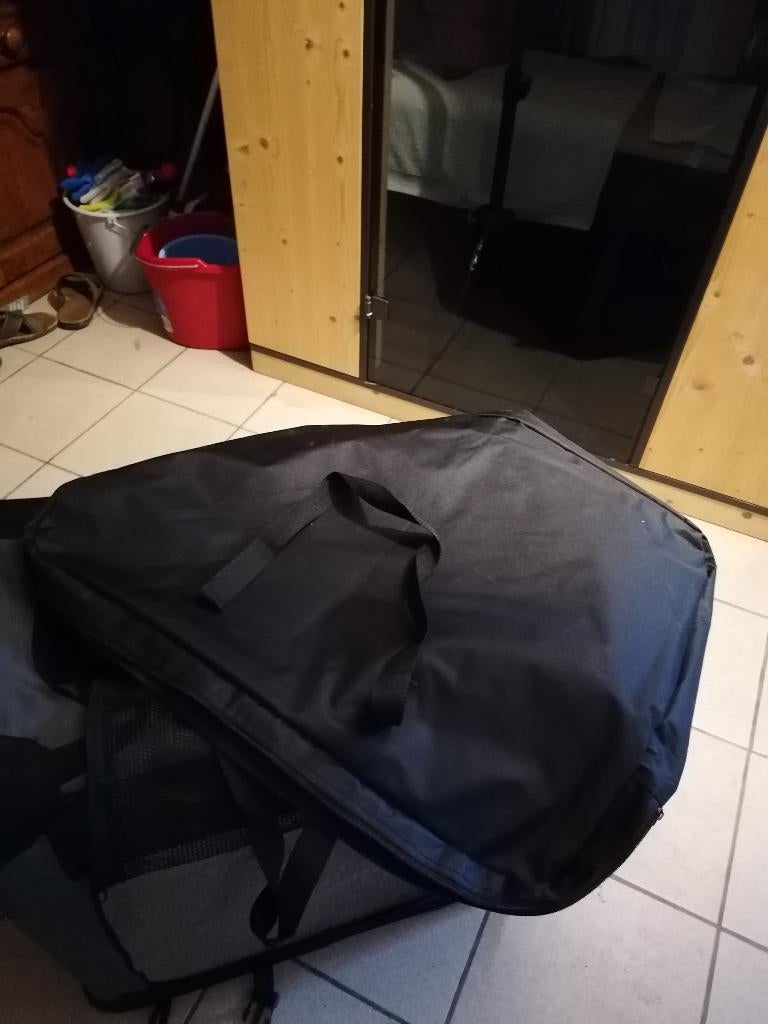 Hondenbench, Enlèvement, Comme neuf