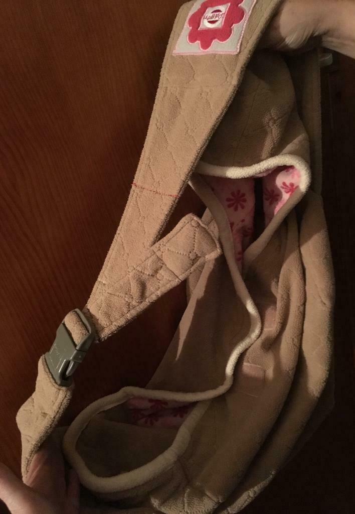 Porte BÉBÉ chaudement emmitouflée de type polaire, Utilisé