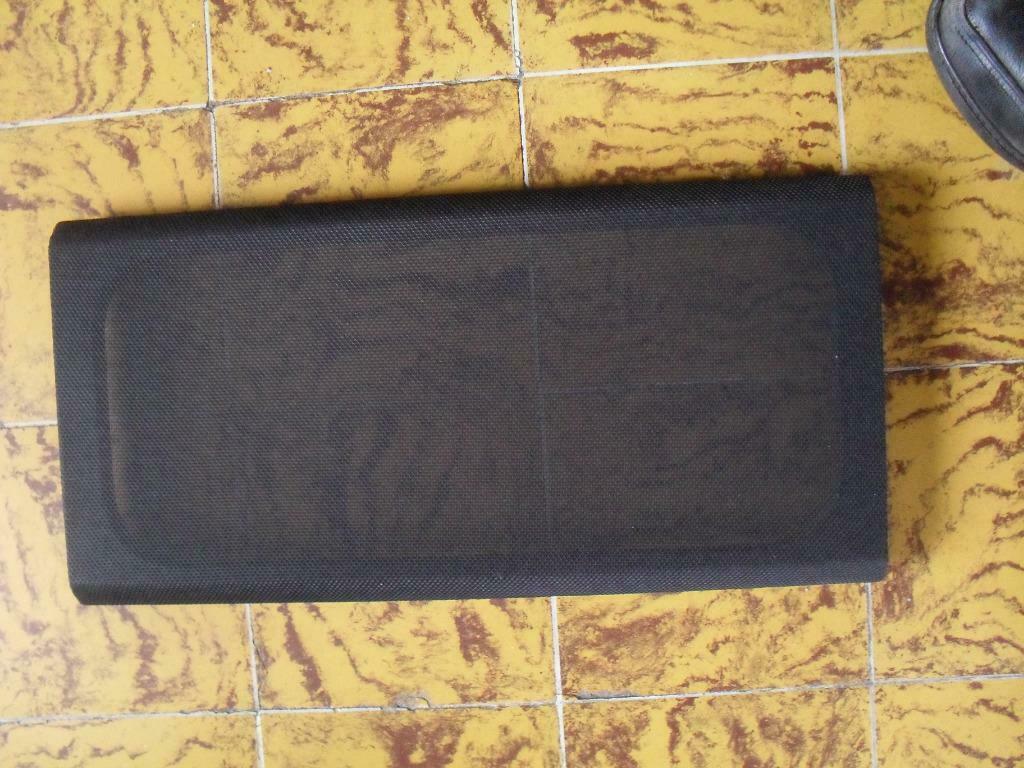 Grille avant noire pour enceinte ( 2 pièces disponible ), Enlèvement, Utilisé, Moins de 60 watts, Autres types