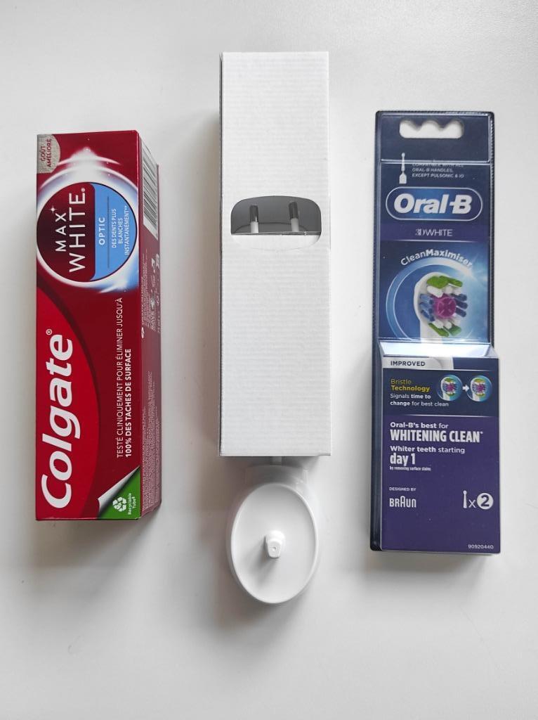 Oral-B Chargeur + 2 brossettes 3DWhite + Dentifrice Colgate, Bijoux, Sacs & Beauté, Beauté | Soins de la bouche, Enlèvement ou Envoi