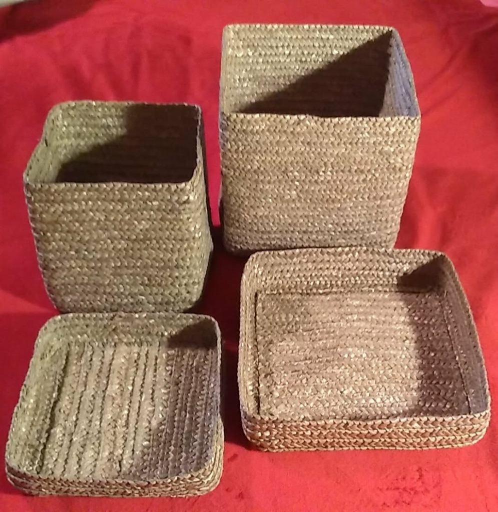 2 rieten mandjes met deksel, Huis en Inrichting, Woonaccessoires | Schalen en Manden, Ophalen of Verzenden