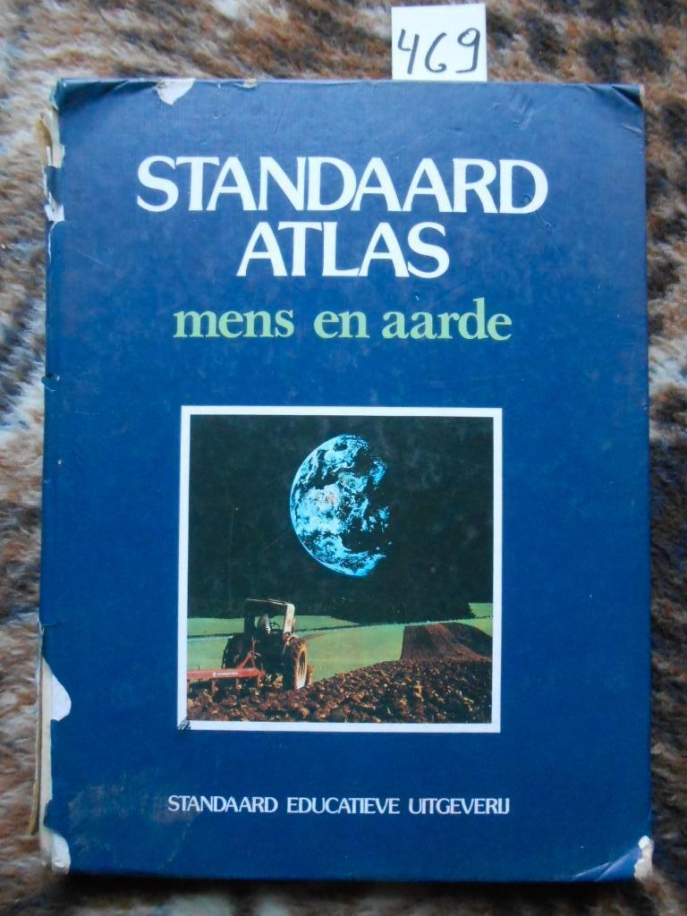 Standaard Atlas Mens en Aarde  uitg 1995, Gelezen, Overige atlassen, Ophalen of Verzenden, Benoot
