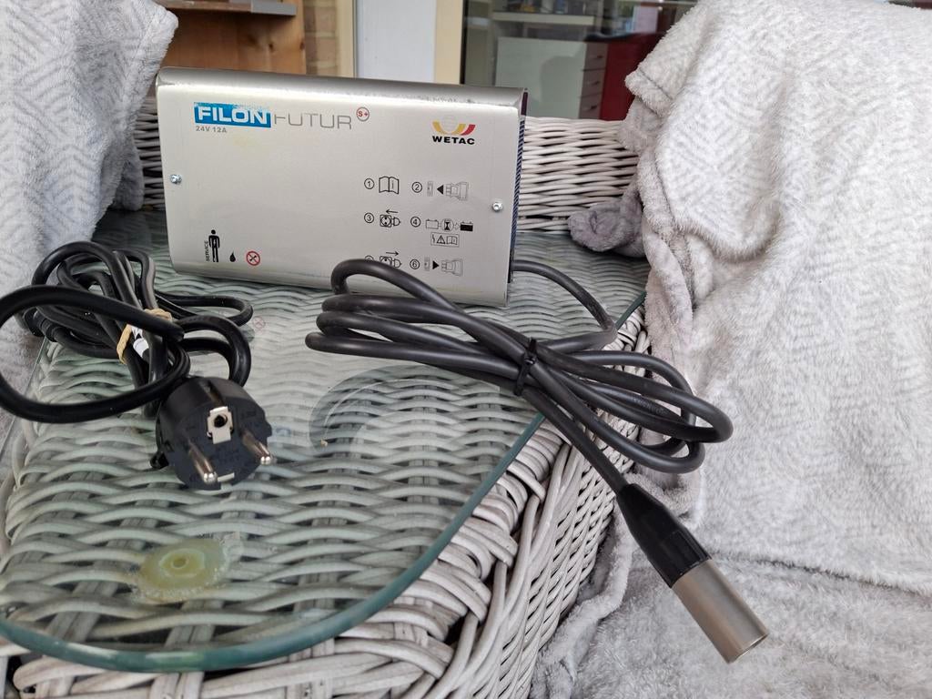 Accu lader Filon Future 24 v 12AH  nooit gebruikt, Diversen, Brommobielen en Scootmobielen, Ophalen