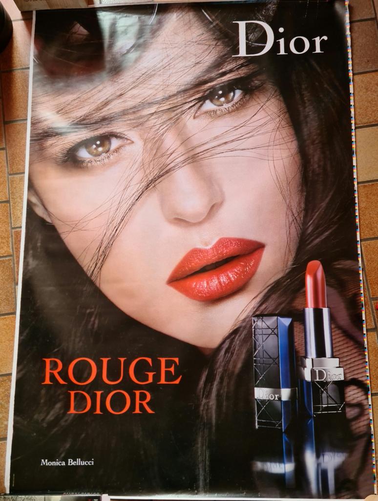 Poster DIOR Rouge Dior Monica Bellucci, 119 cm x 174 cm, Deurposter of groter, Ophalen of Verzenden, Reclame, Rechthoekig Staand
