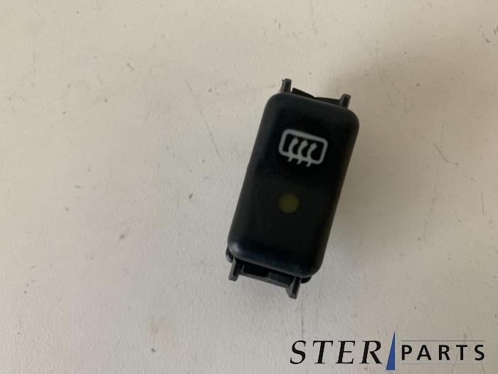 Commutateur chauffage vitre arrière d'un Mercedes E-Klasse, Enlèvement ou Envoi, 3 mois de garantie, Utilisé, Mercedes-Benz