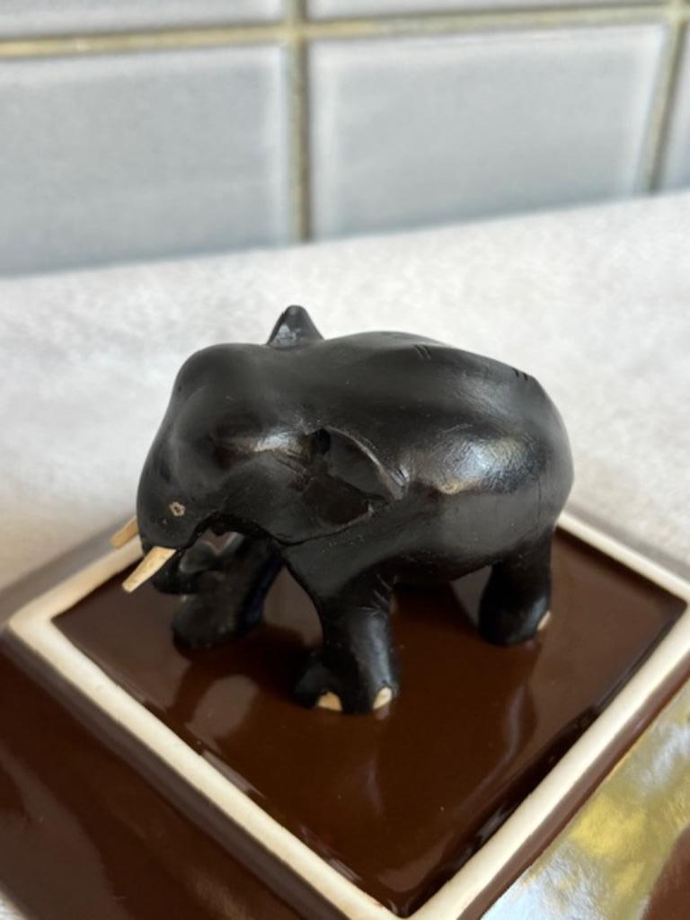Miniature éléphant pour vitrine ou étagère, Enlèvement, Comme neuf, Animal