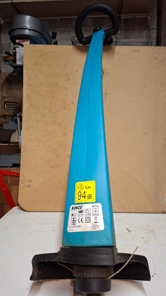 Coupe bordure Kinzo avec notice fonctionnement 250W, Tuin en Terras, Ophalen, Kinzo, Zo goed als nieuw, 10 tot 30 cm