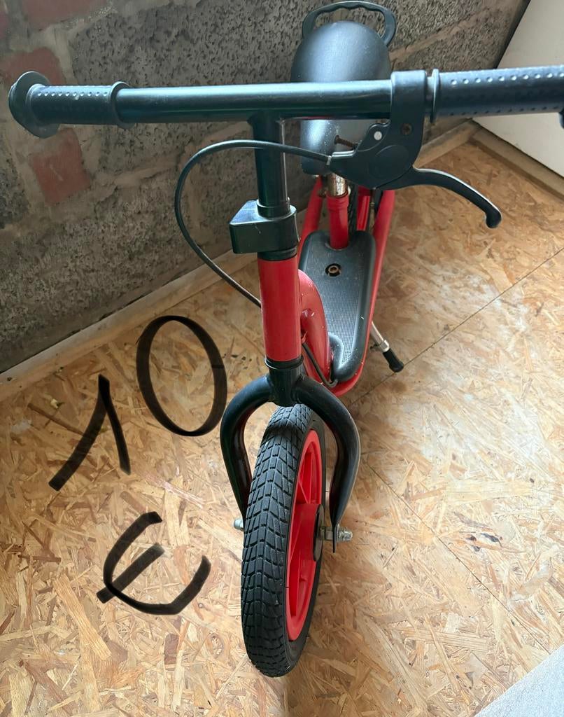 Loopfietsjes en speeltafel, Ophalen, Gebruikt