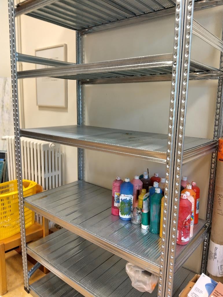 Hoog stapelrek, Zakelijke goederen, Ophalen