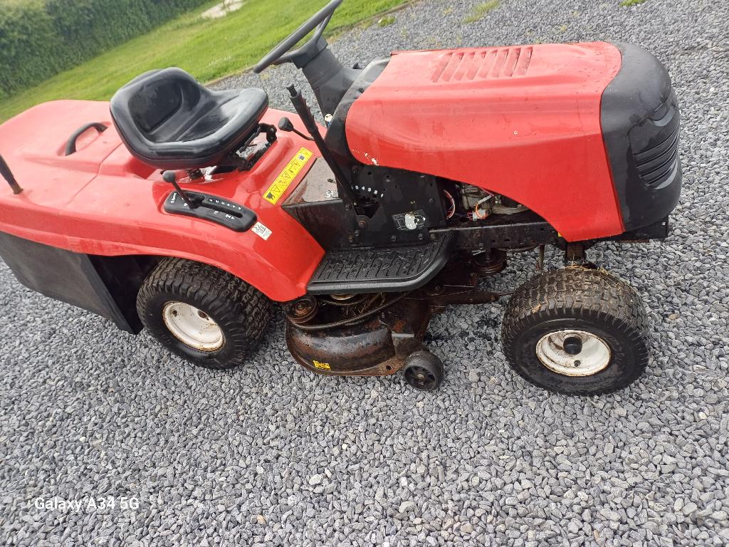 Tracteur tondeuse ayp même modèle que husqvarna, Enlèvement, Utilisé, Démarrage électrique, 90 à 120 cm