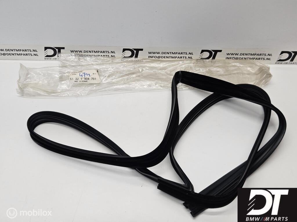 Left One-piece window guide BMW E30 Coupe 51321904781, Autos : Pièces & Accessoires, Neuf, Enlèvement ou Envoi, BMW, BMW