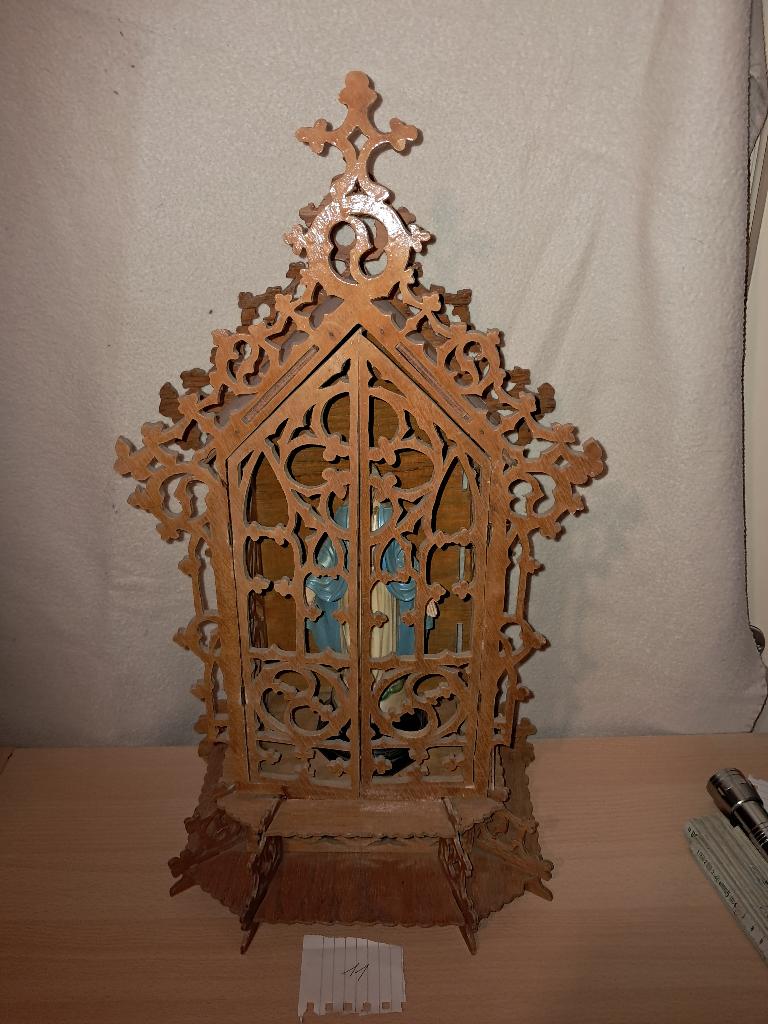 Houten kapel snijwerk, Antiek en Kunst, Antiek | Religieuze voorwerpen, Ophalen