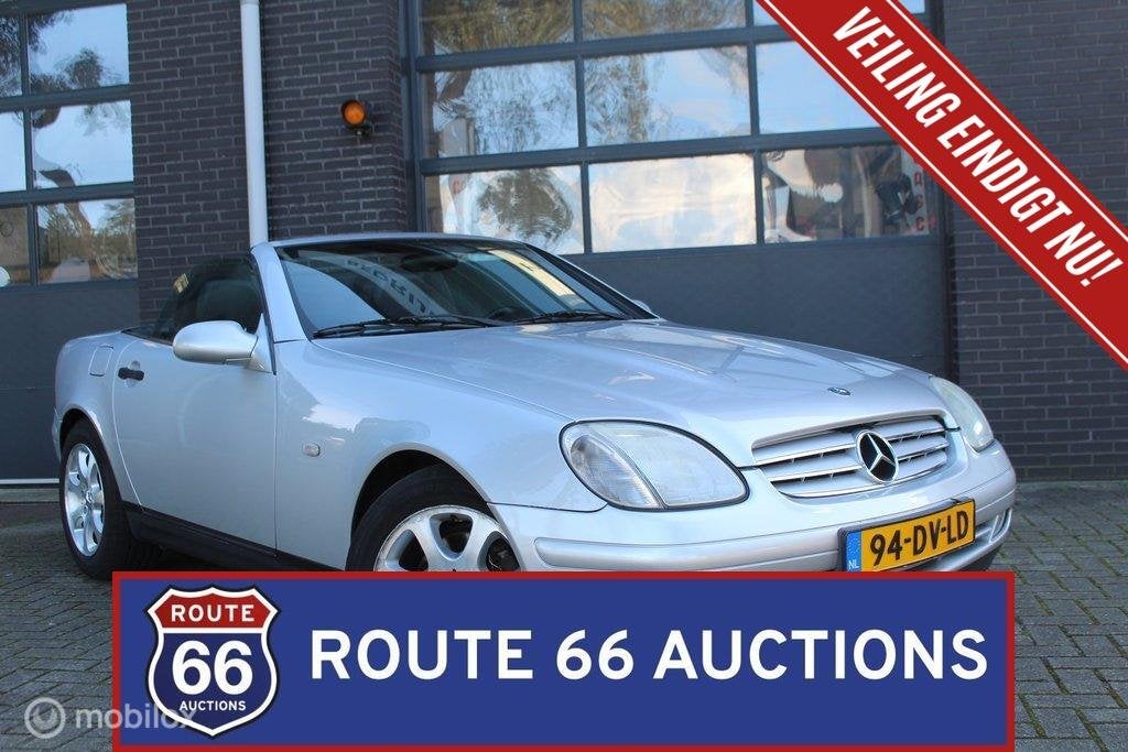 Mercedes-Benz SLK 200 Kompressor | 2000 | Route 66 Auctions, Auto's, Zwart, Mercedes-Benz, Bedrijf, Handgeschakeld