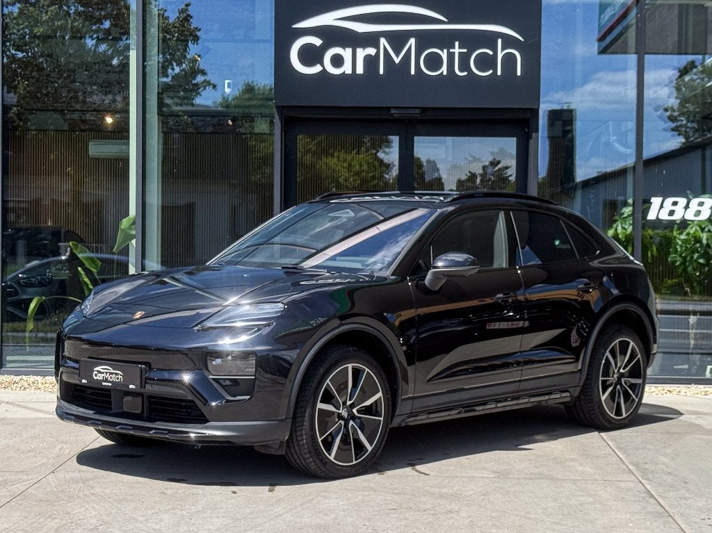 Porsche Macan EV 100kWh - NAPPA | SPORT CHRONO | TREKHAAK, Autos, Porsche, Cuir, Argent ou Gris, Euro 6, Entreprise
