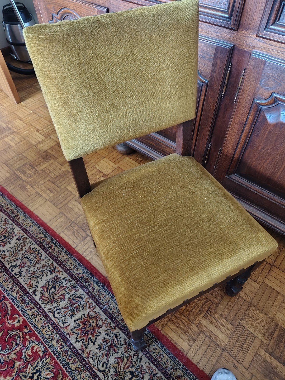 Stoelen eetkamer, Ophalen