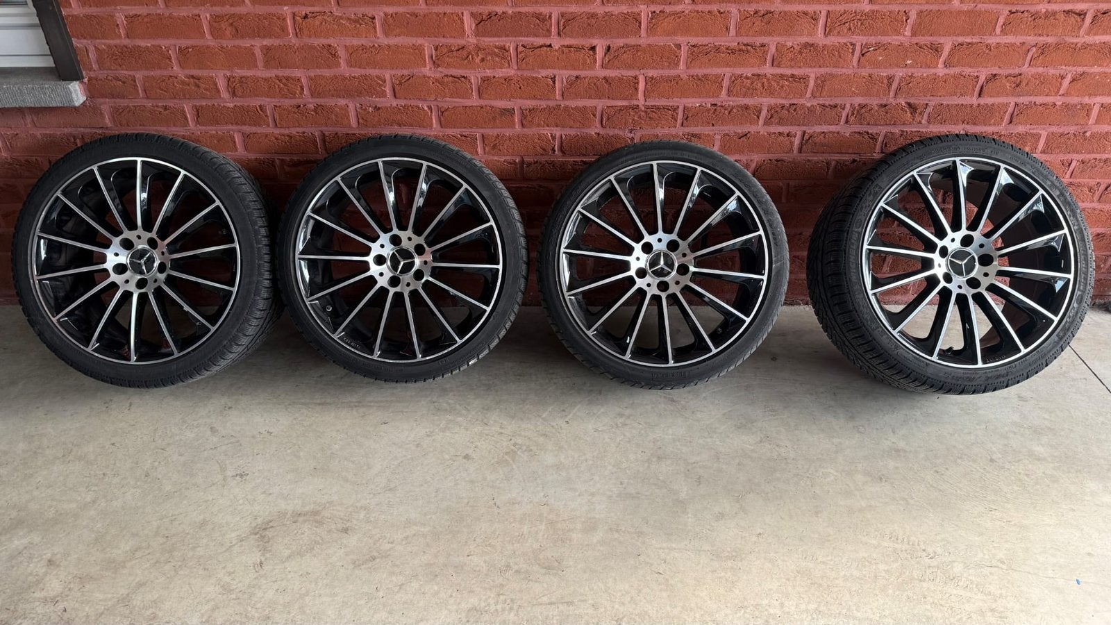 Mercedes E klasse W213 / W212 velgen met banden, Auto-onderdelen, Banden en Velgen, Banden en Velgen, Personenwagen, Zomerbanden