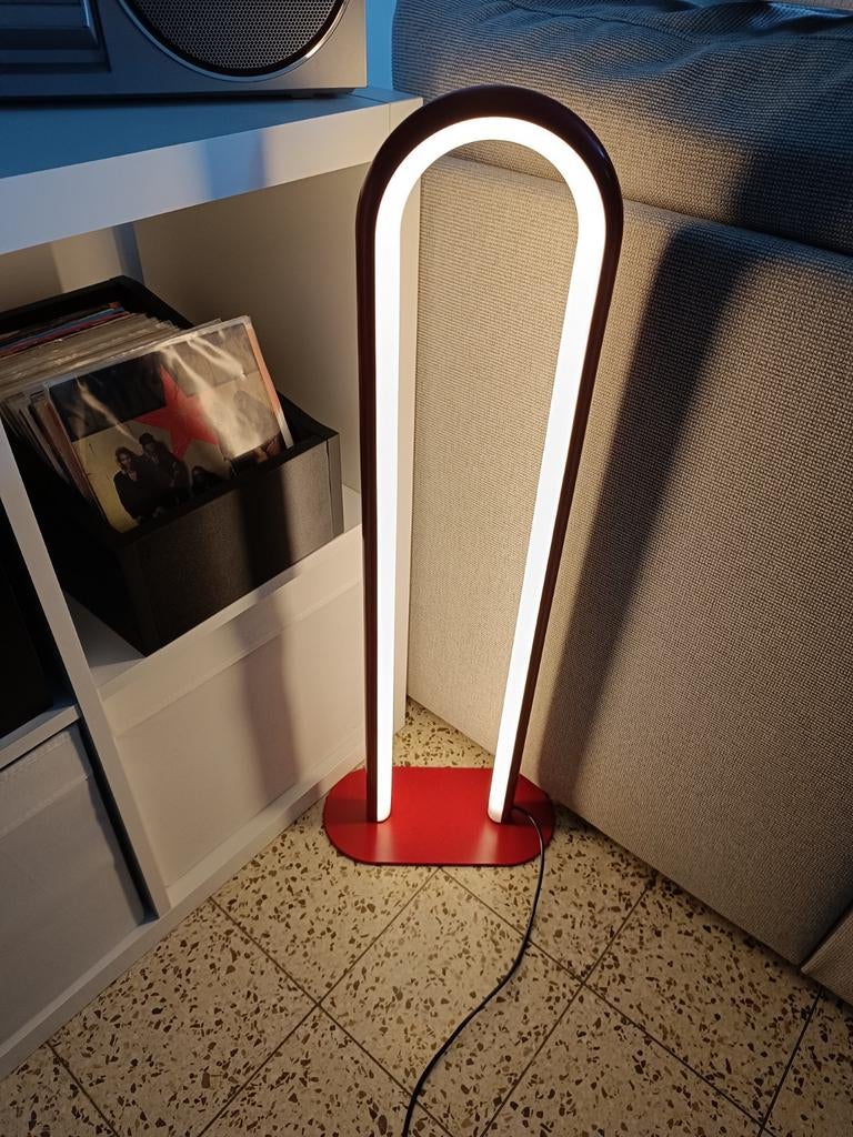 Lampe Led rouge Ikea