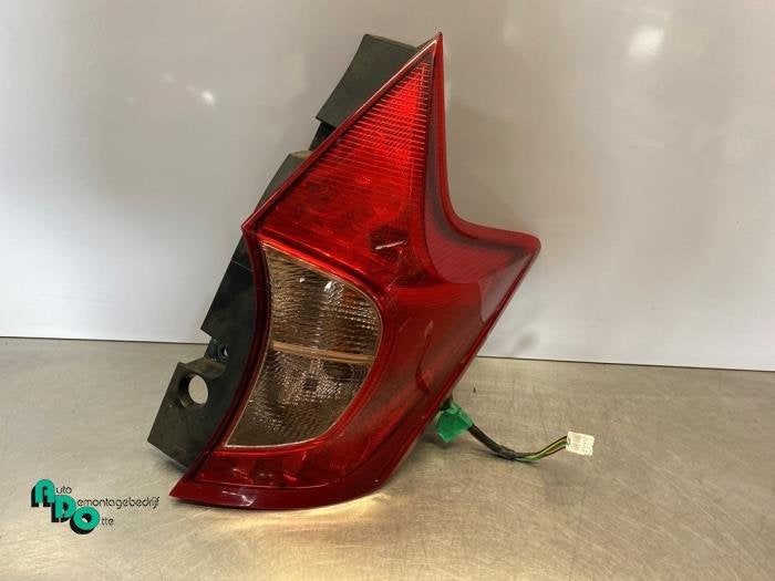Feu arrière droit d'un Nissan Note (Note 13-), -, 3 mois de garantie, Utilisé, -