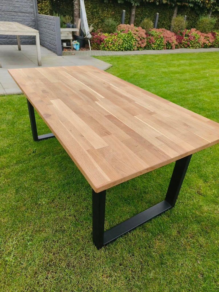 Eettafel - Hout met zwarte frame, 150 à 200 cm, Cinq personnes ou plus, Autres essences de bois, Comme neuf