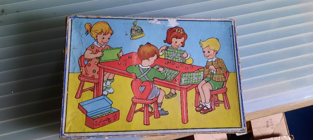 Kienen, uit de oude doos, Antiek en Kunst, Antiek | Speelgoed, Ophalen of Verzenden