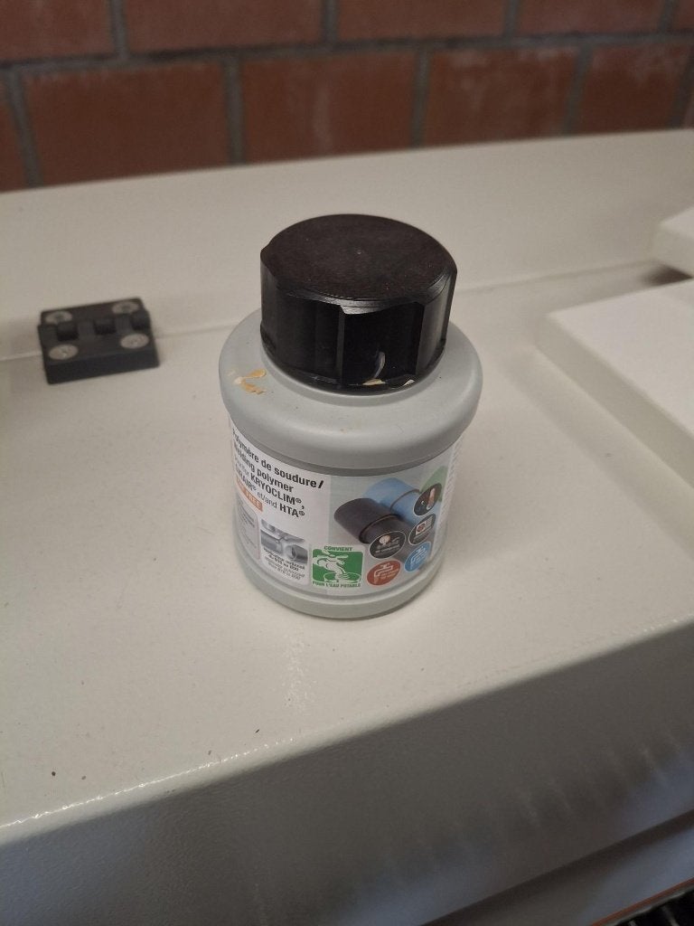 girair lijm persluchtleidingen, Enlèvement, Neuf