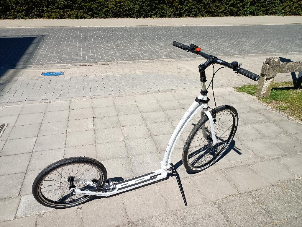 Te koop: MIBO Split kickbike (opvouwbaar model) - 350 euro, Fietsen en Brommers, Steps, Zo goed als nieuw, Kickbike, Ophalen