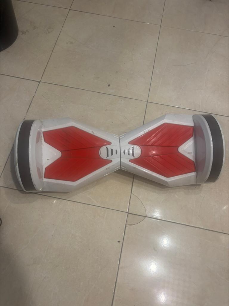 Hoverboard ALL ROAD + LEDS + Bluetooth + siege de direction., Enfants & Bébés, Jouets | Extérieur | Véhicules à batterie, Utilisé