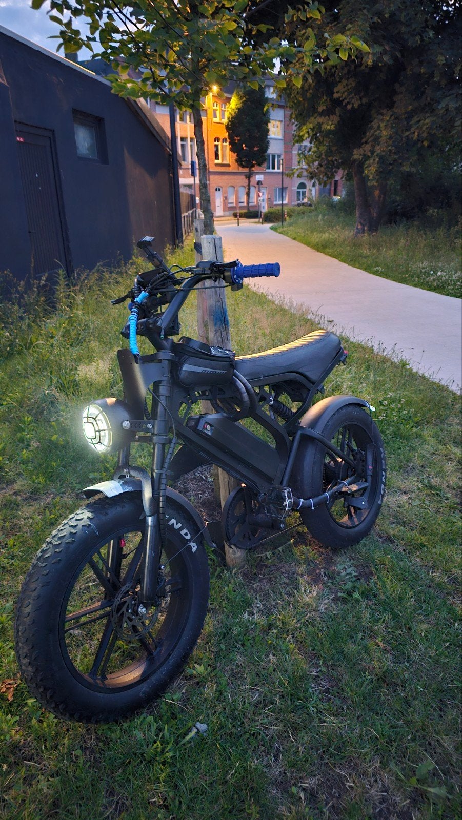Fatbike v20 pro, Ophalen, Zo goed als nieuw, 50 km per accu of meer