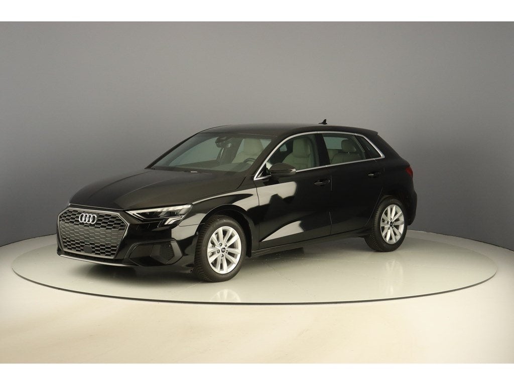 Audi A3 30TFSi 110pk S-Tronic Pack Platinum, Automaat, Zwart, 99 g/km, https://public.car-pass.be/vhr/b0273114-bceb-40a5-8500-5e8bb5016eae