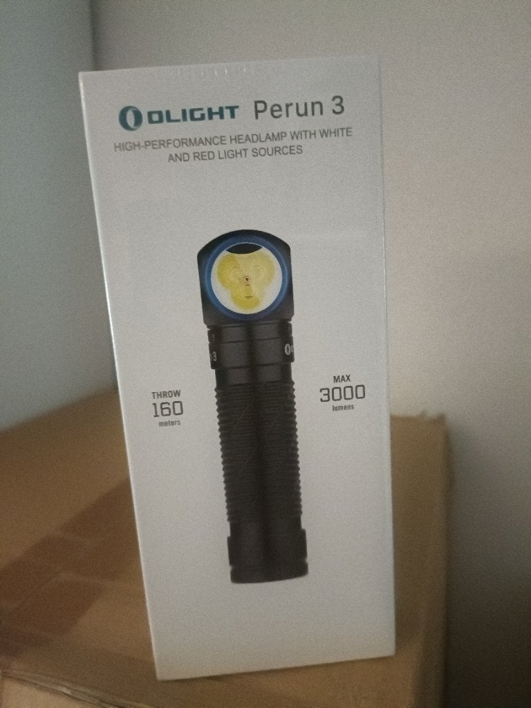 Olight perun 3, Caravans en Kamperen, Zaklampen, Ophalen of Verzenden, Nieuw, Batterij