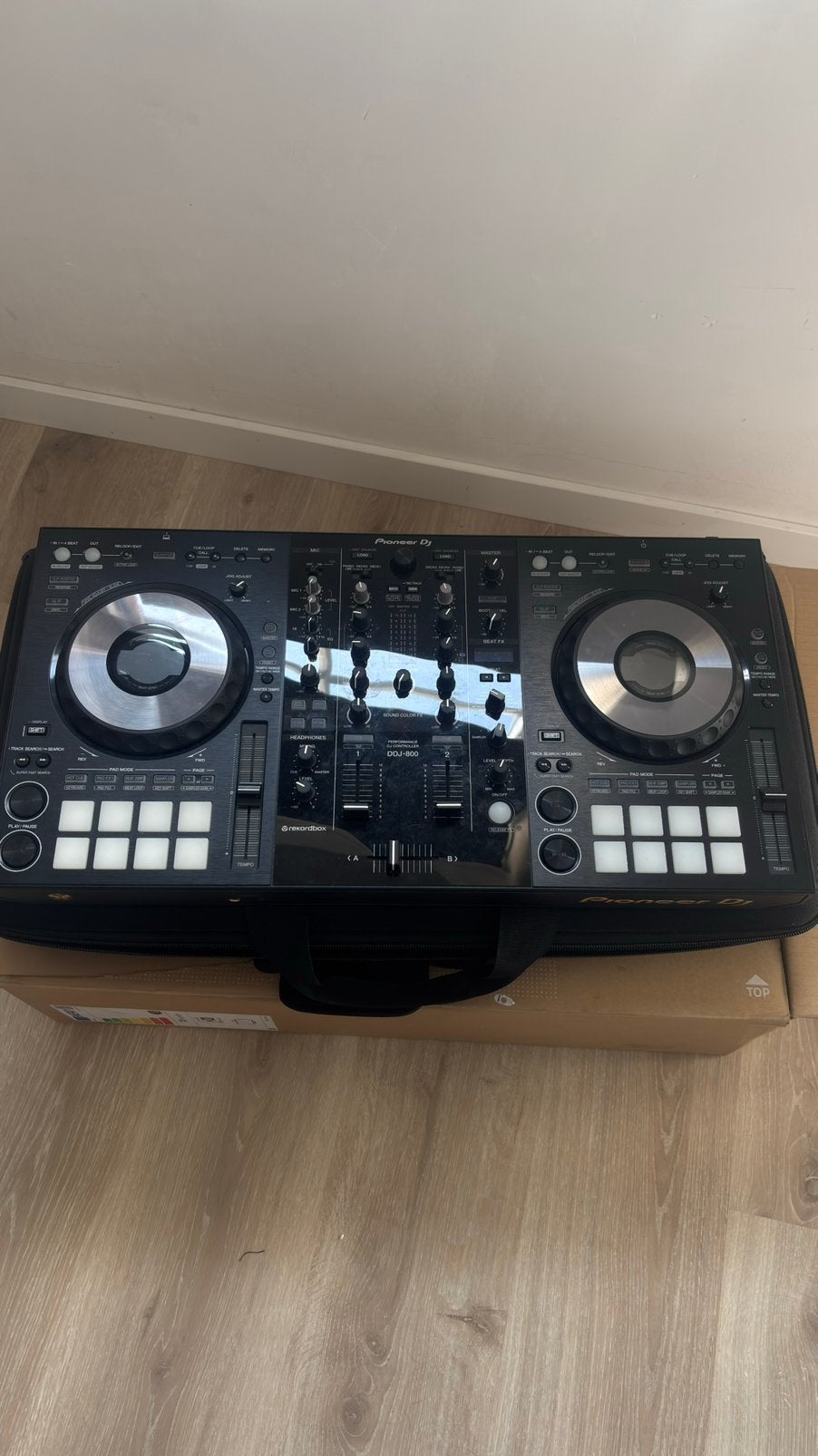 PIONEER DDJ-800 TOMORROWLAND EDITION, Ophalen, Zo goed als nieuw, Draaitafel, Pioneer