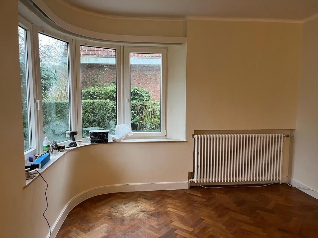 Homme polyvalent, Offres d'emploi