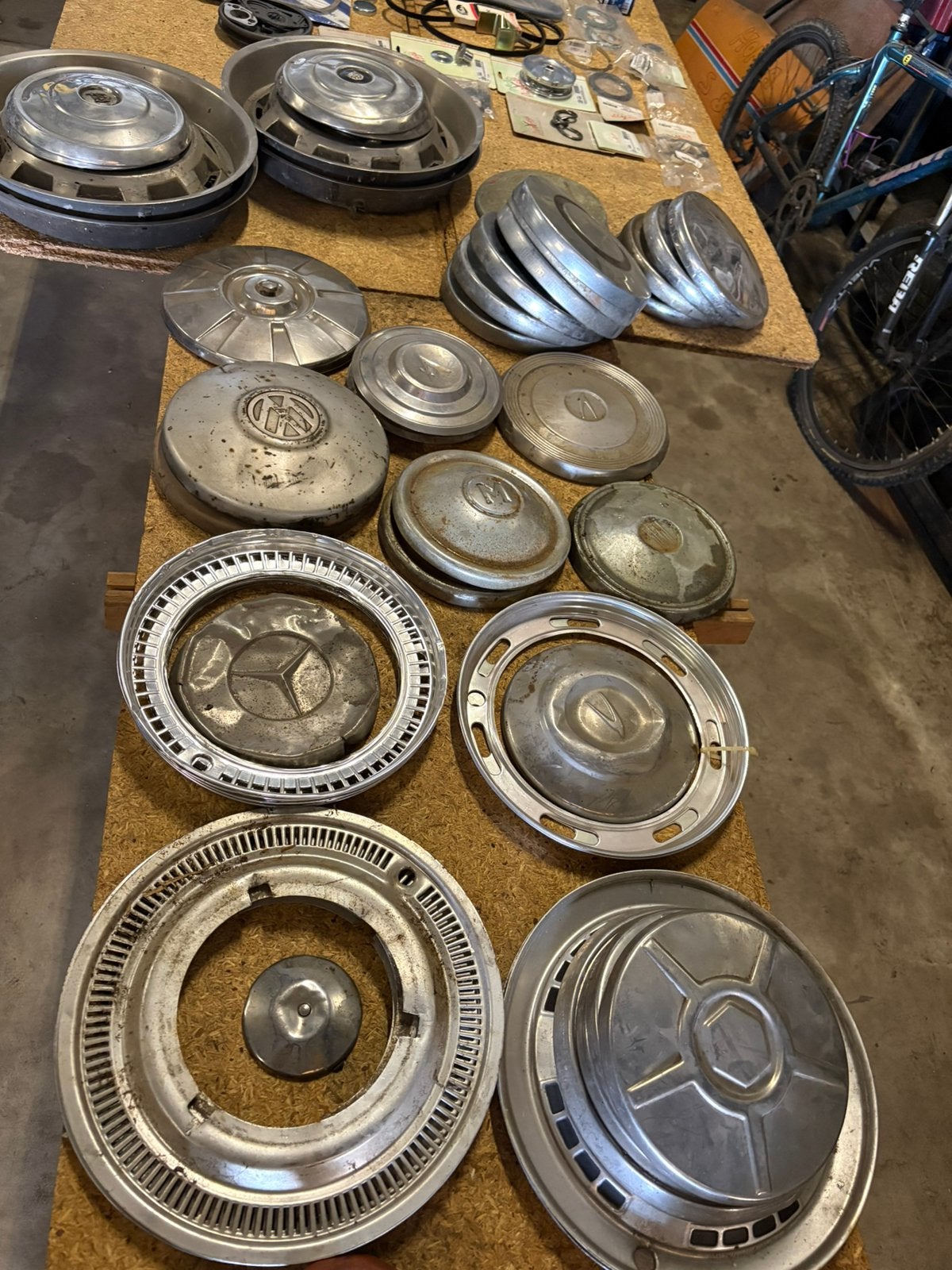 Collection de couvre-roues vintage classiques, Enlèvement, Utilisé