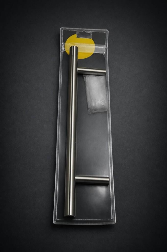 Poignée de porte inclinée Yale en acier inoxydable, Enlèvement ou Envoi, Neuf, Inox, Loquet ou Poignée