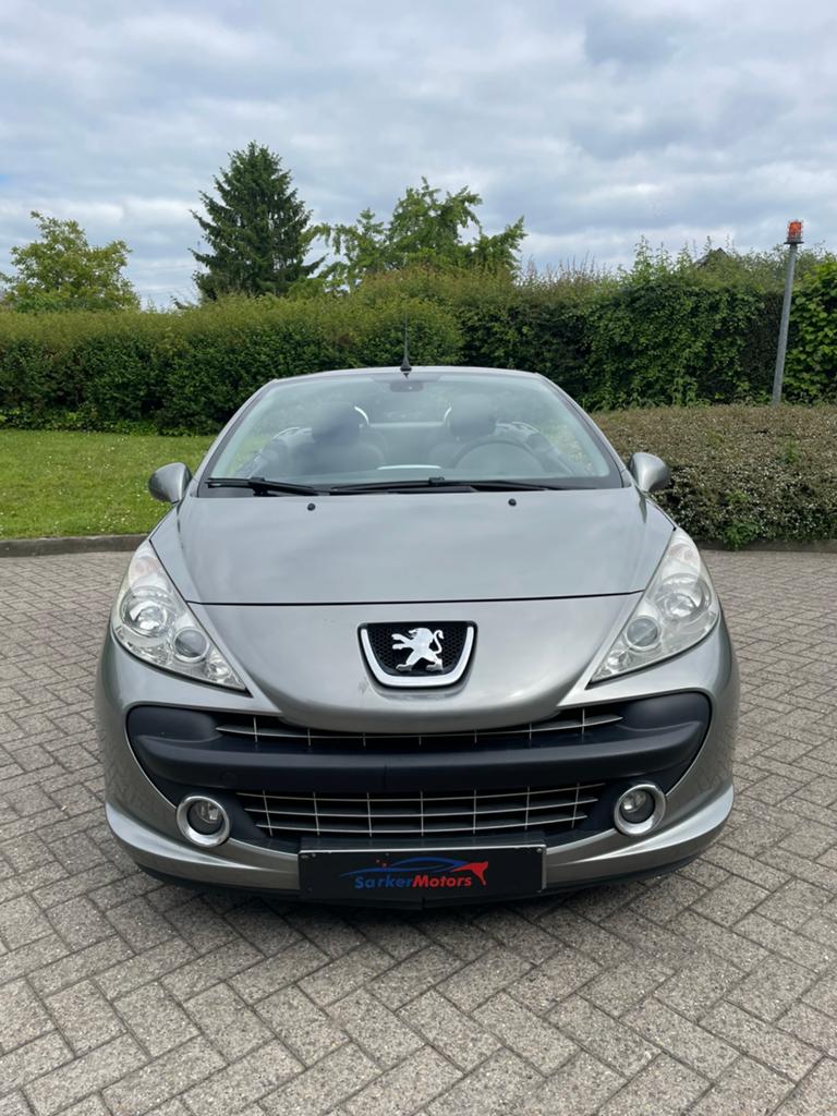 Peugeot 207 cc/2007/94200/1,6 i/4 €/OHB, Argent ou Gris, Entreprise, Cabriolet, Boîte manuelle