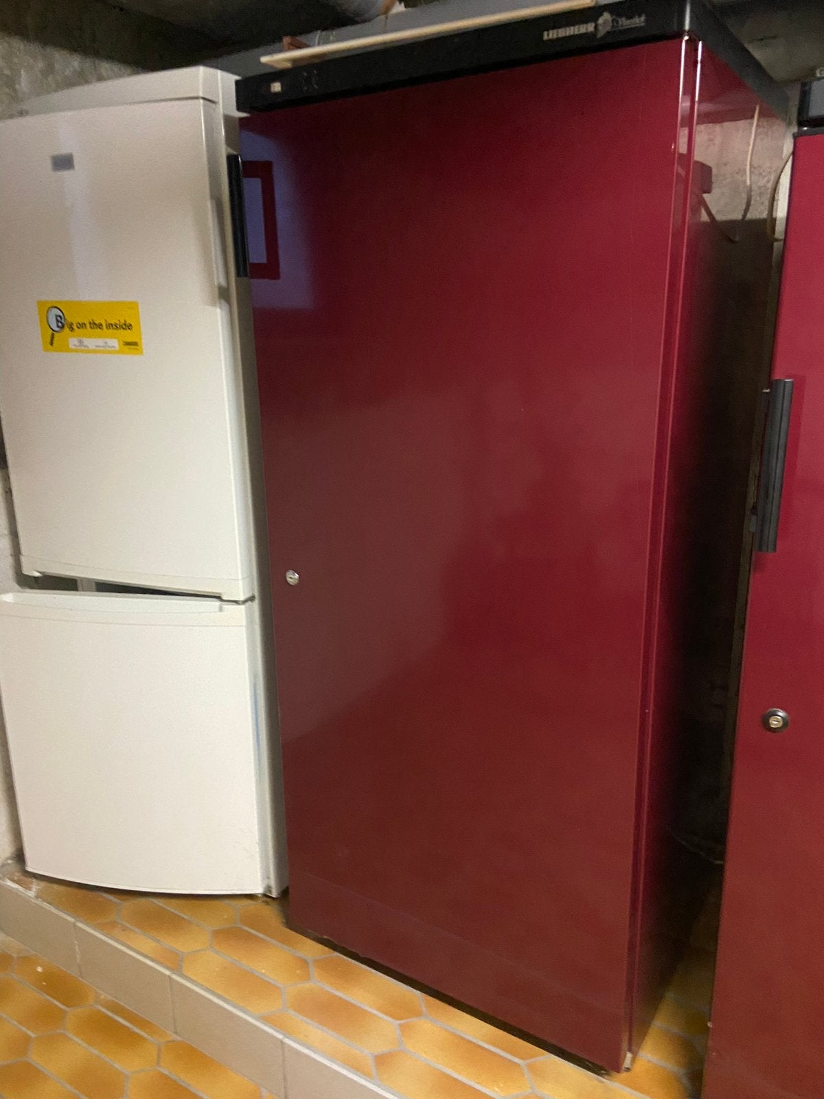 Koelkast en wijnvinotheekkasten, Elektronische apparatuur, Ophalen, Zo goed als nieuw