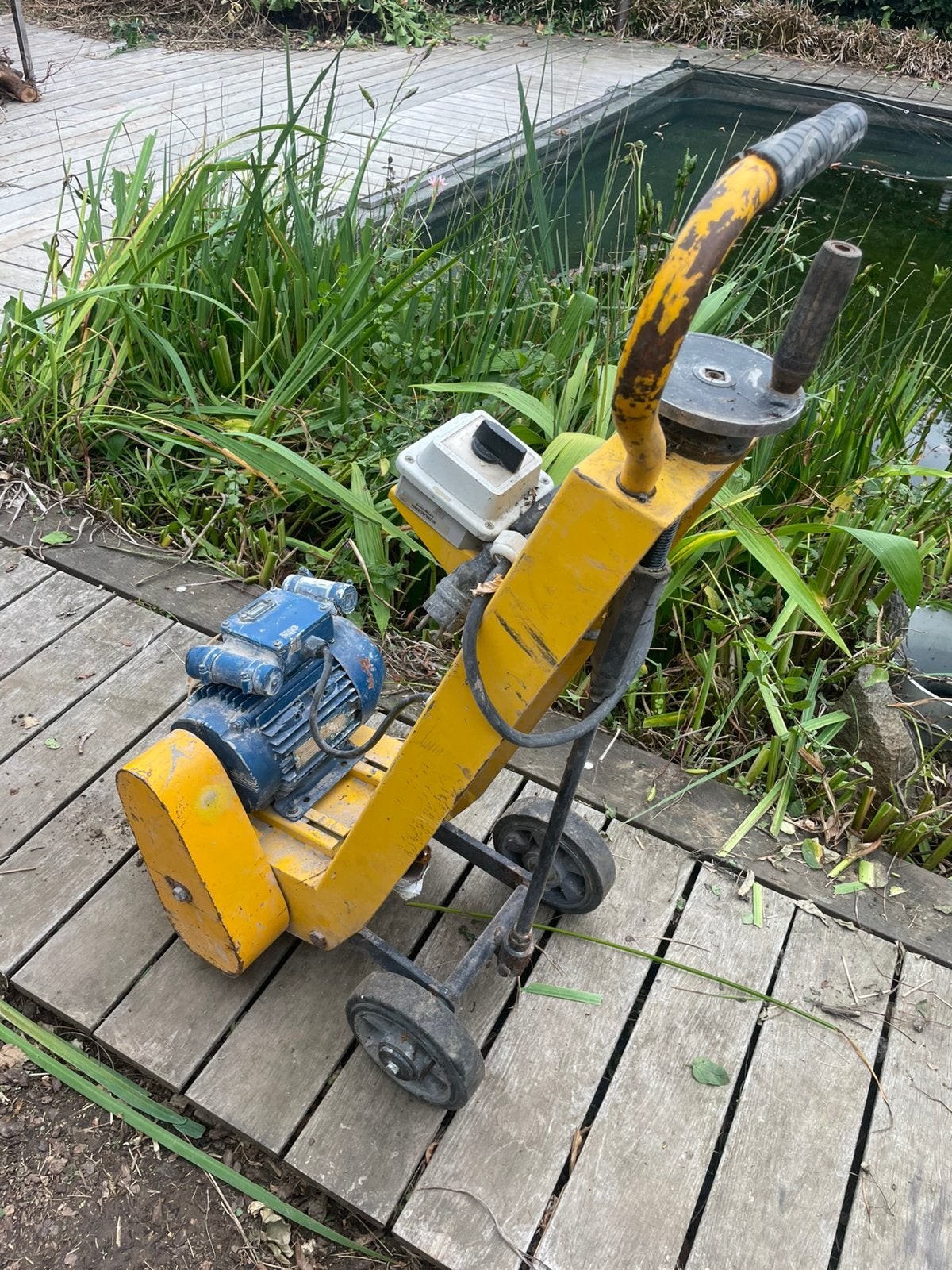 Raboteuse / Fraiseuse de sol béton 230V + Tambour carbure, Enlèvement, Utilisé