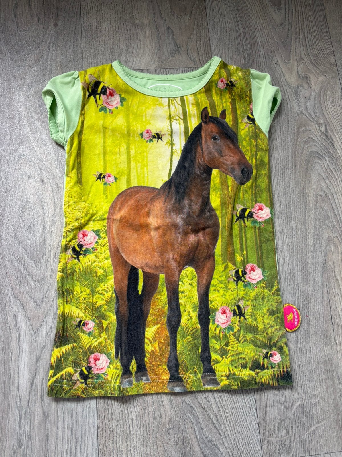 T-shirt kunstboer, Kinderen en Baby's, Kinderkleding | Maat 122, Ophalen, Zo goed als nieuw