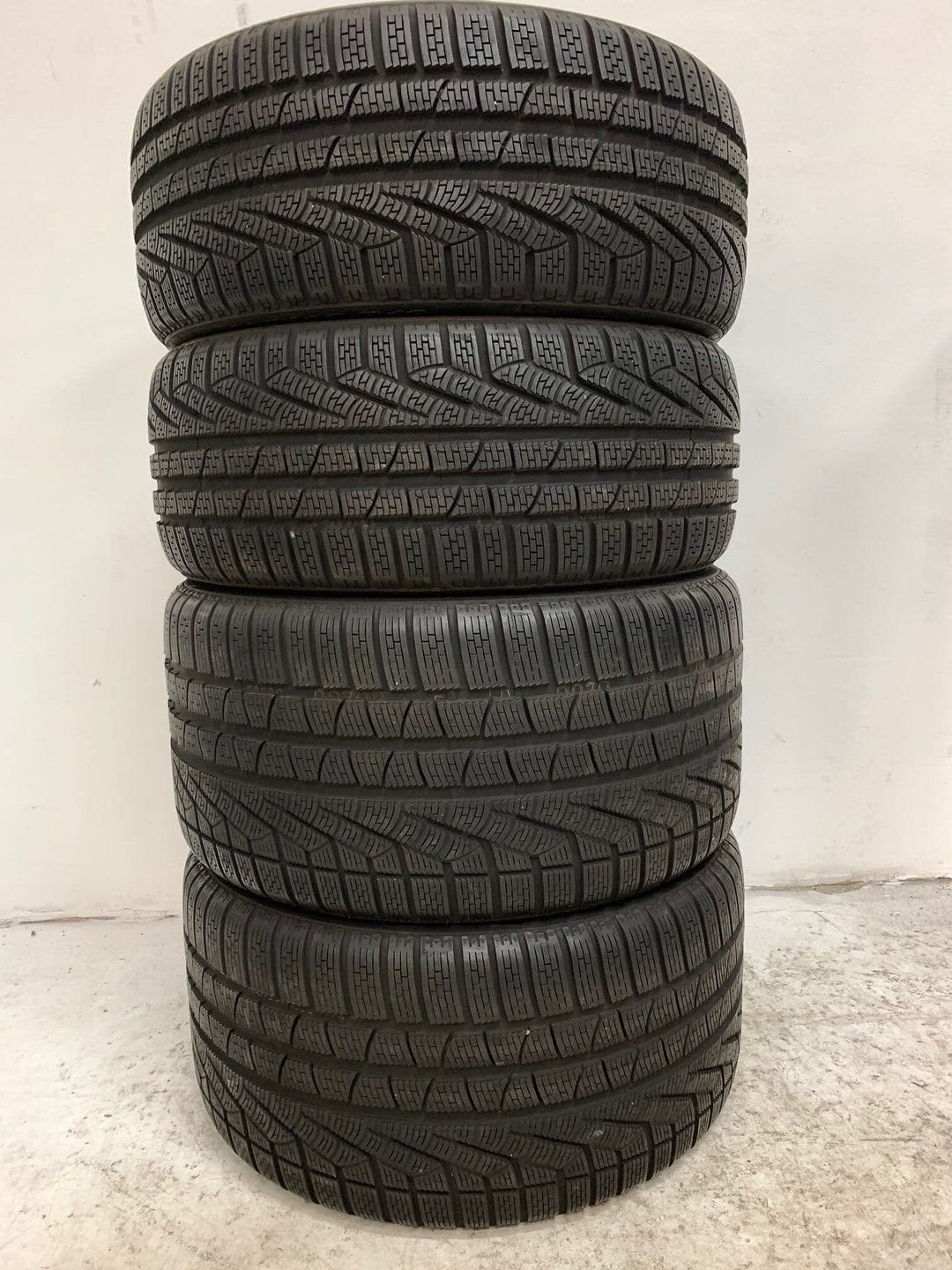 Winterbanden Pirelli voor oa Porsche 911 991 19 inch 7 mm, Auto-onderdelen, Banden en Velgen, 19 inch, Gebruikt, -, -